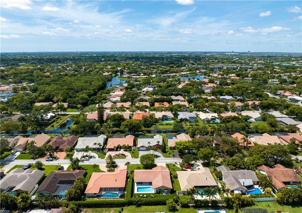 Pine Landing 113-42 B - Residential