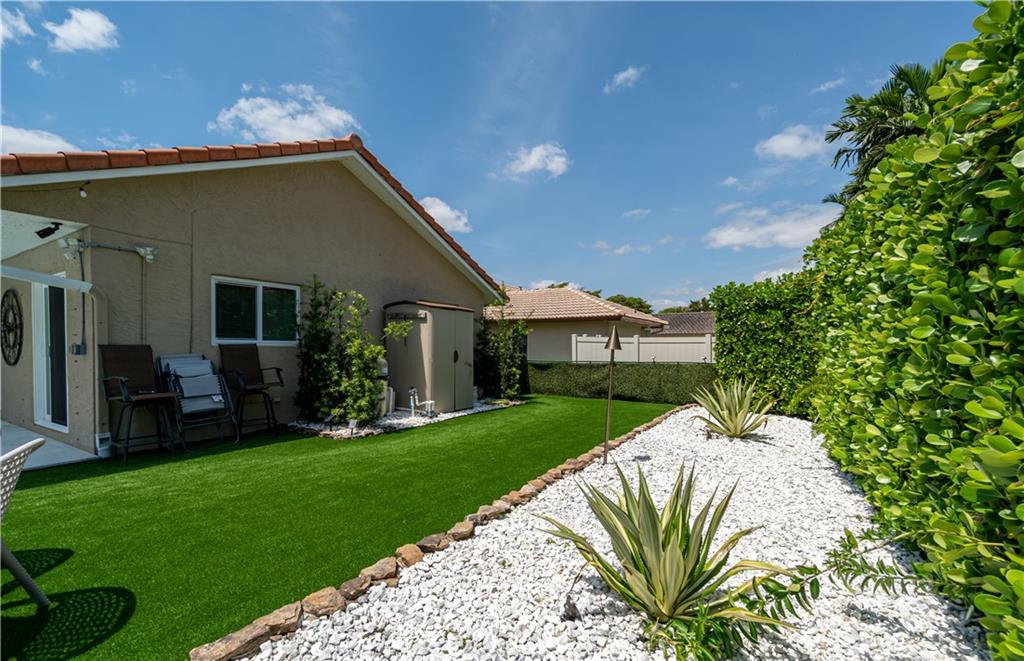 Pine Landing 113-42 B - Residential