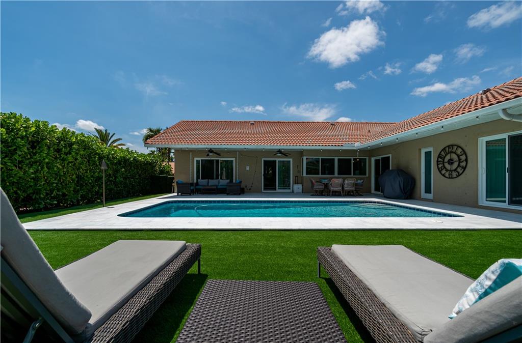 Pine Landing 113-42 B - Residential