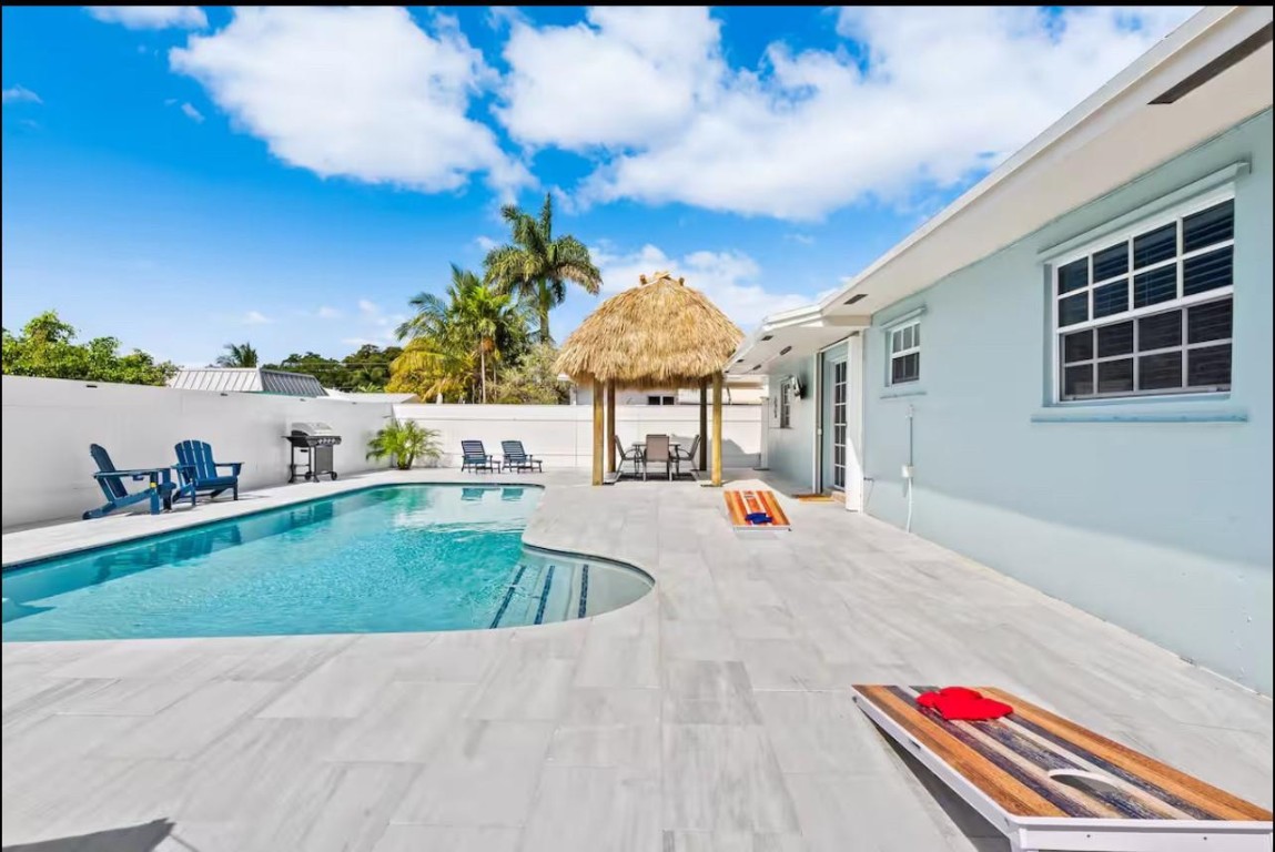 Hollywood Center Amd - Residential Lease