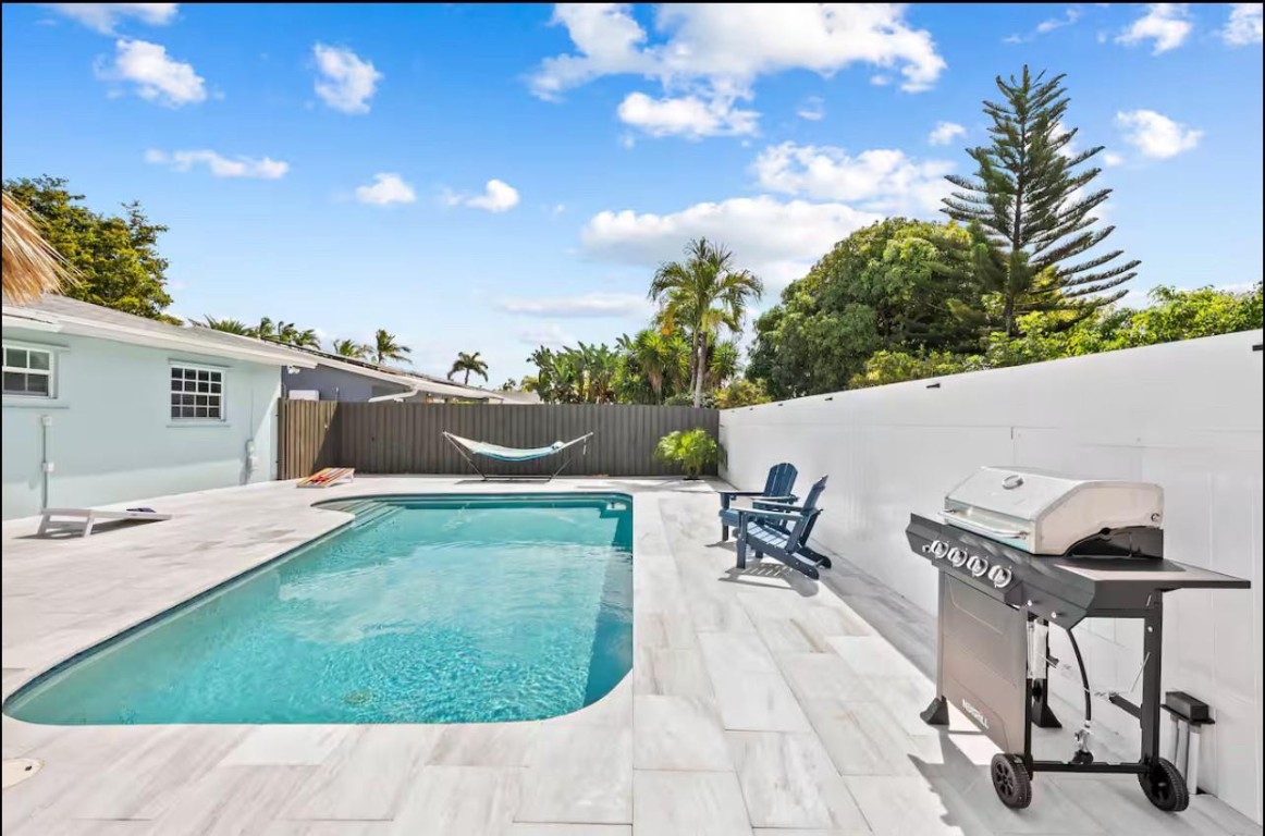 Hollywood Center Amd - Residential Lease