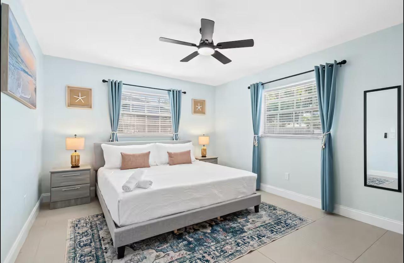 Hollywood Center Amd - Residential Lease