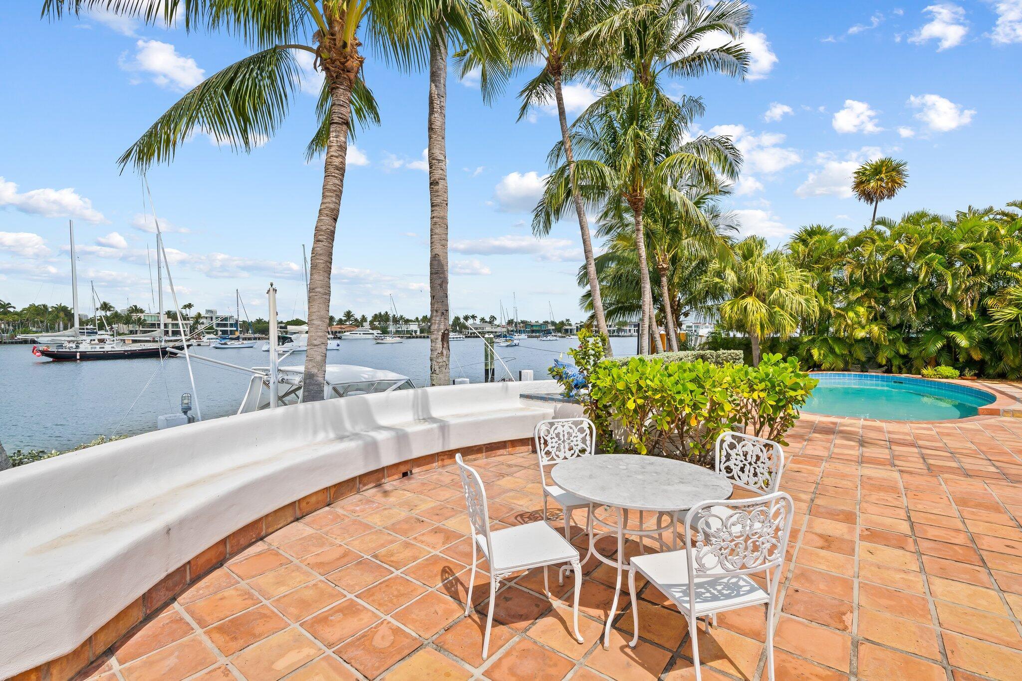 HARBOR BEACH - Residential Lease