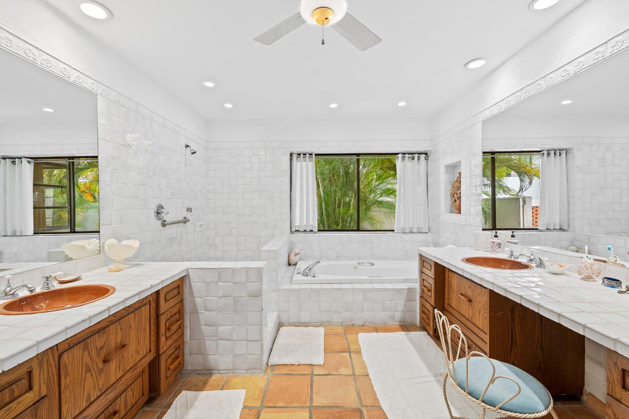 HARBOR BEACH - Residential Lease