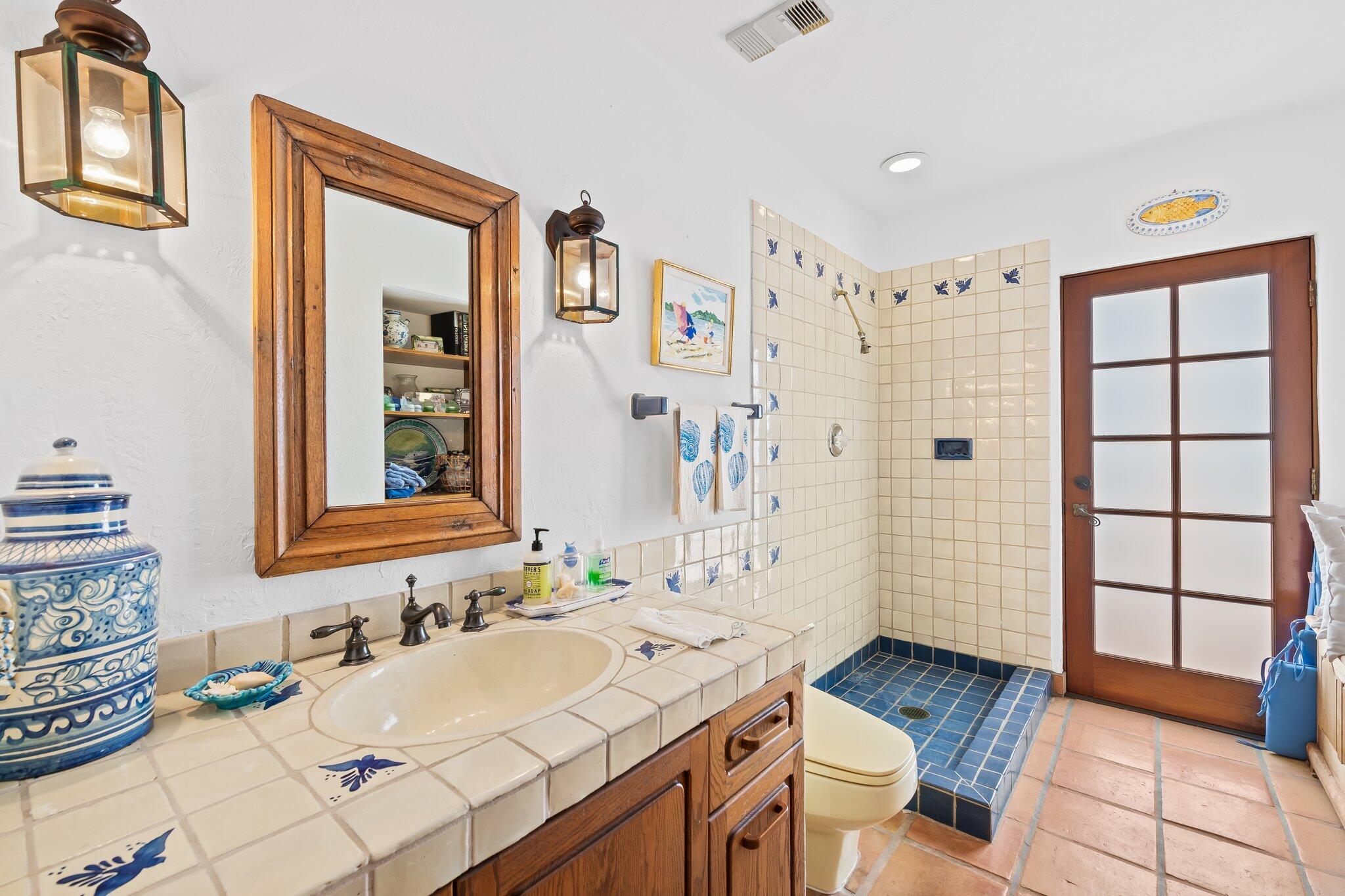 HARBOR BEACH - Residential Lease