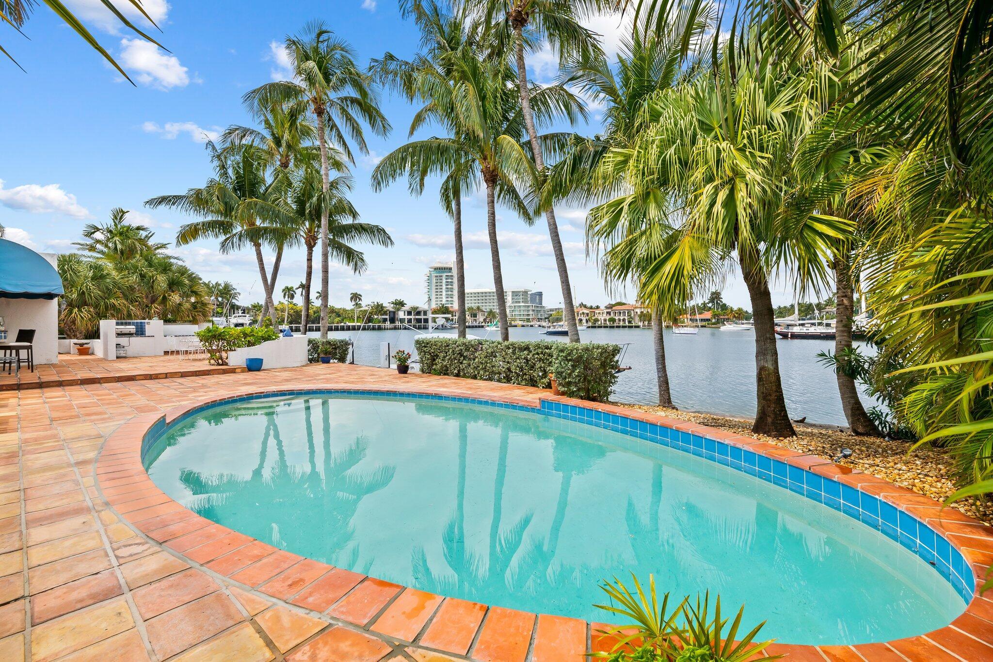 HARBOR BEACH - Residential Lease