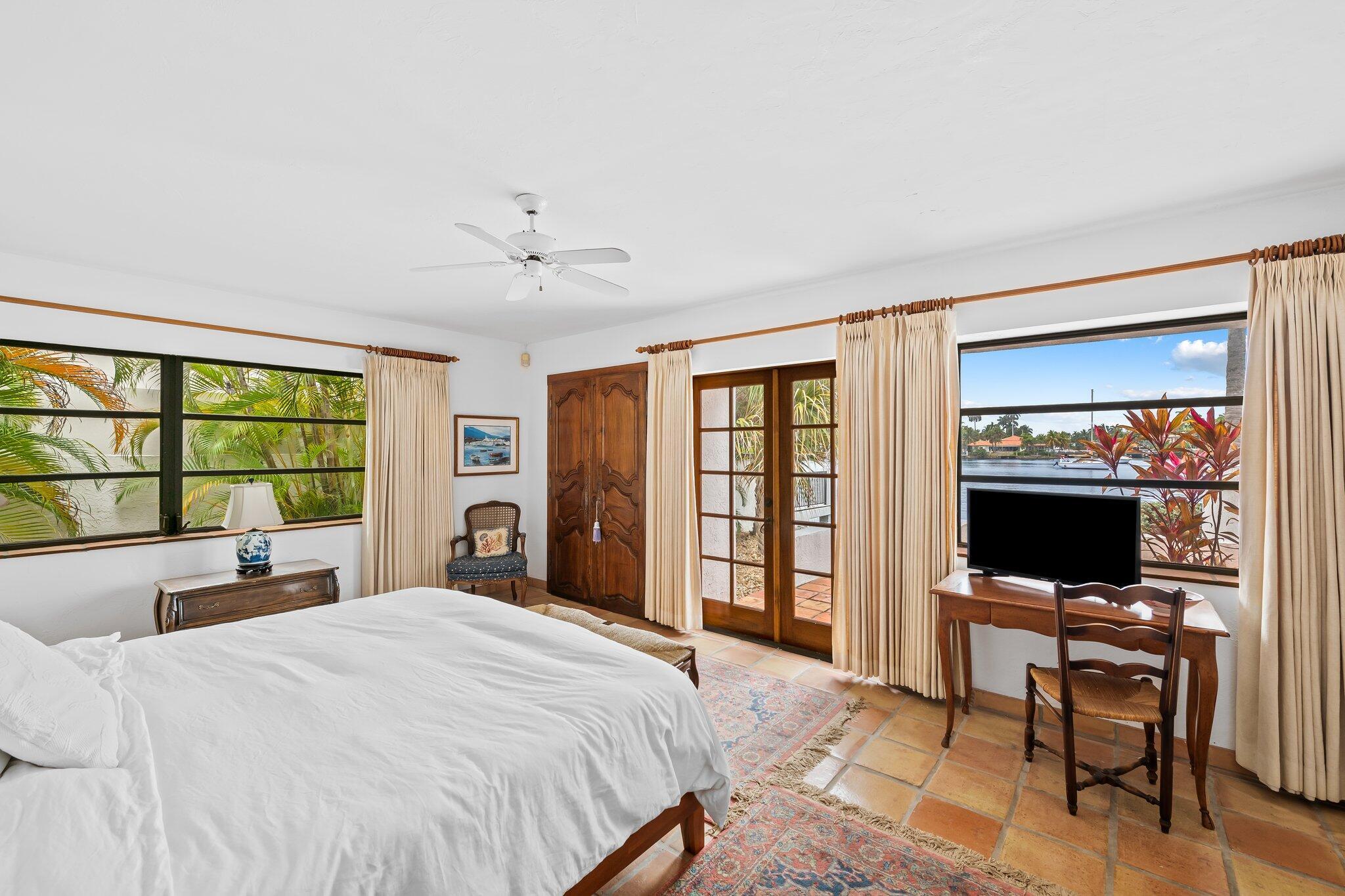 HARBOR BEACH - Residential Lease