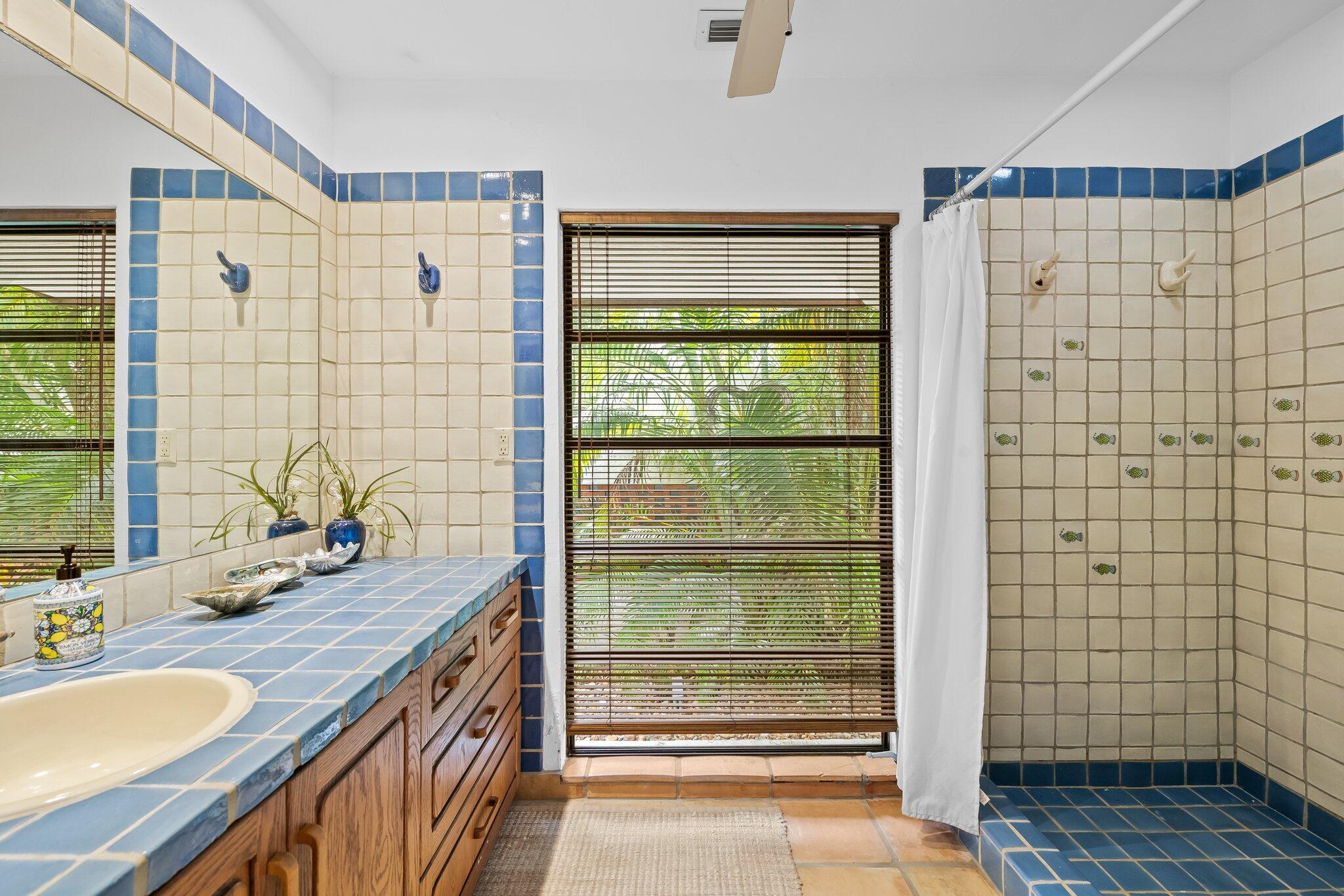 HARBOR BEACH - Residential Lease