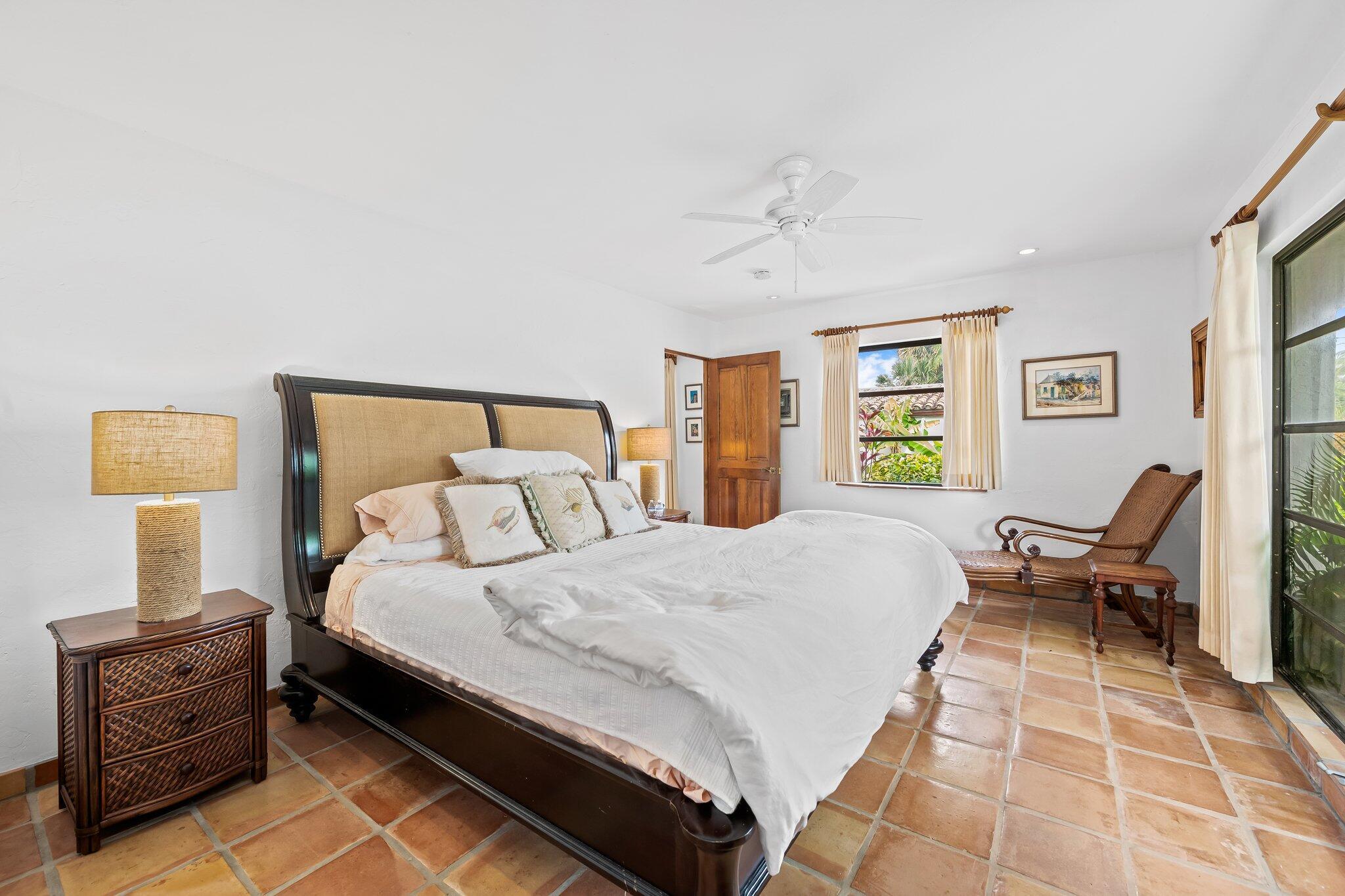 HARBOR BEACH - Residential Lease