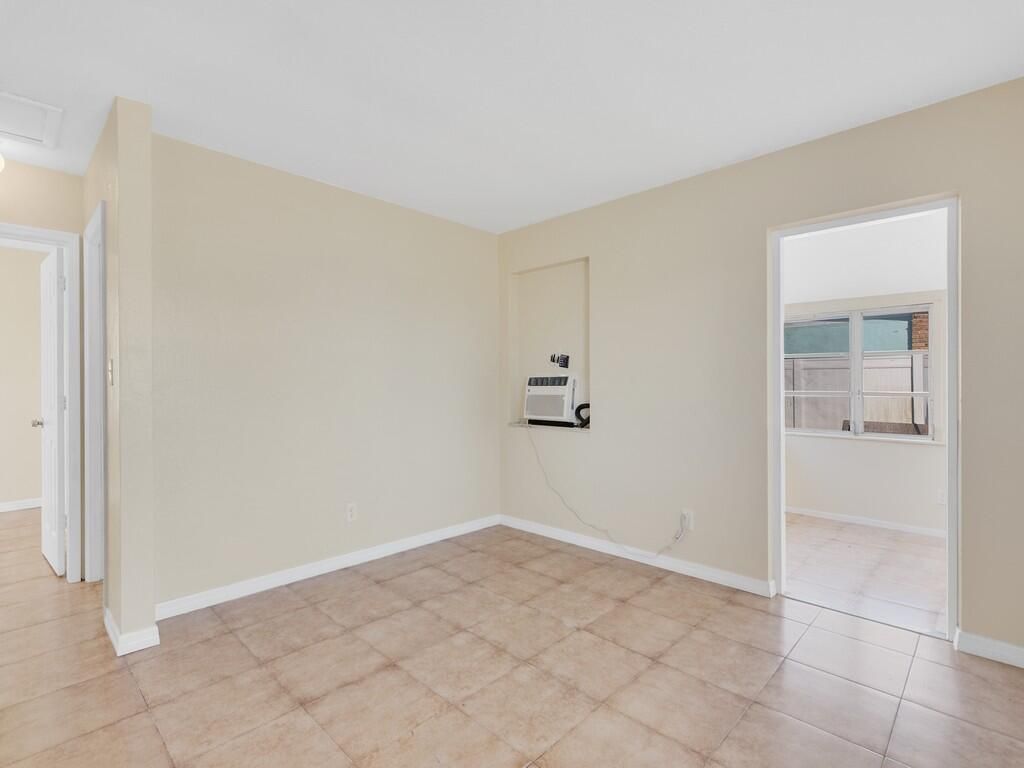 Photo of 181 SE Bonita Court, Port St Lucie, FL 34983 (MLS # R11068733)