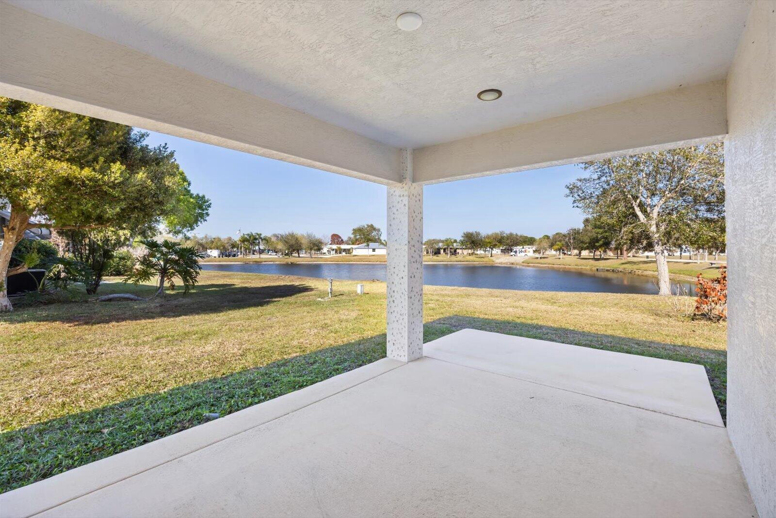 SPANISH LAKES - Residential