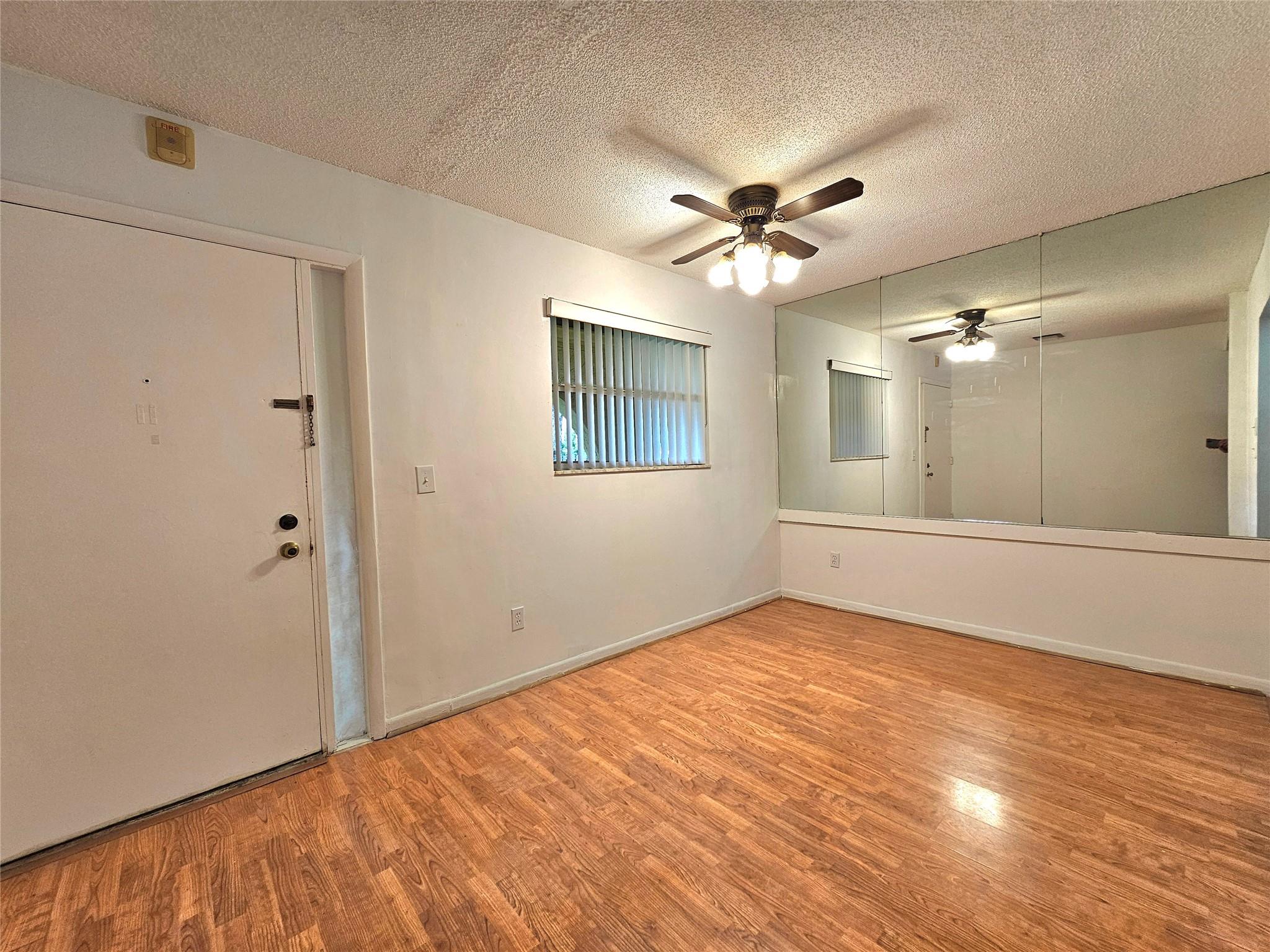 10762 La Placida Dr 7-106
