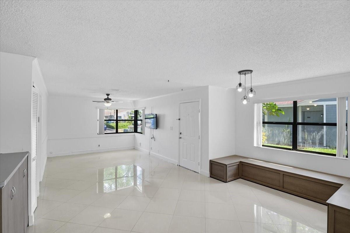 REDBRIDGE - Residential Lease