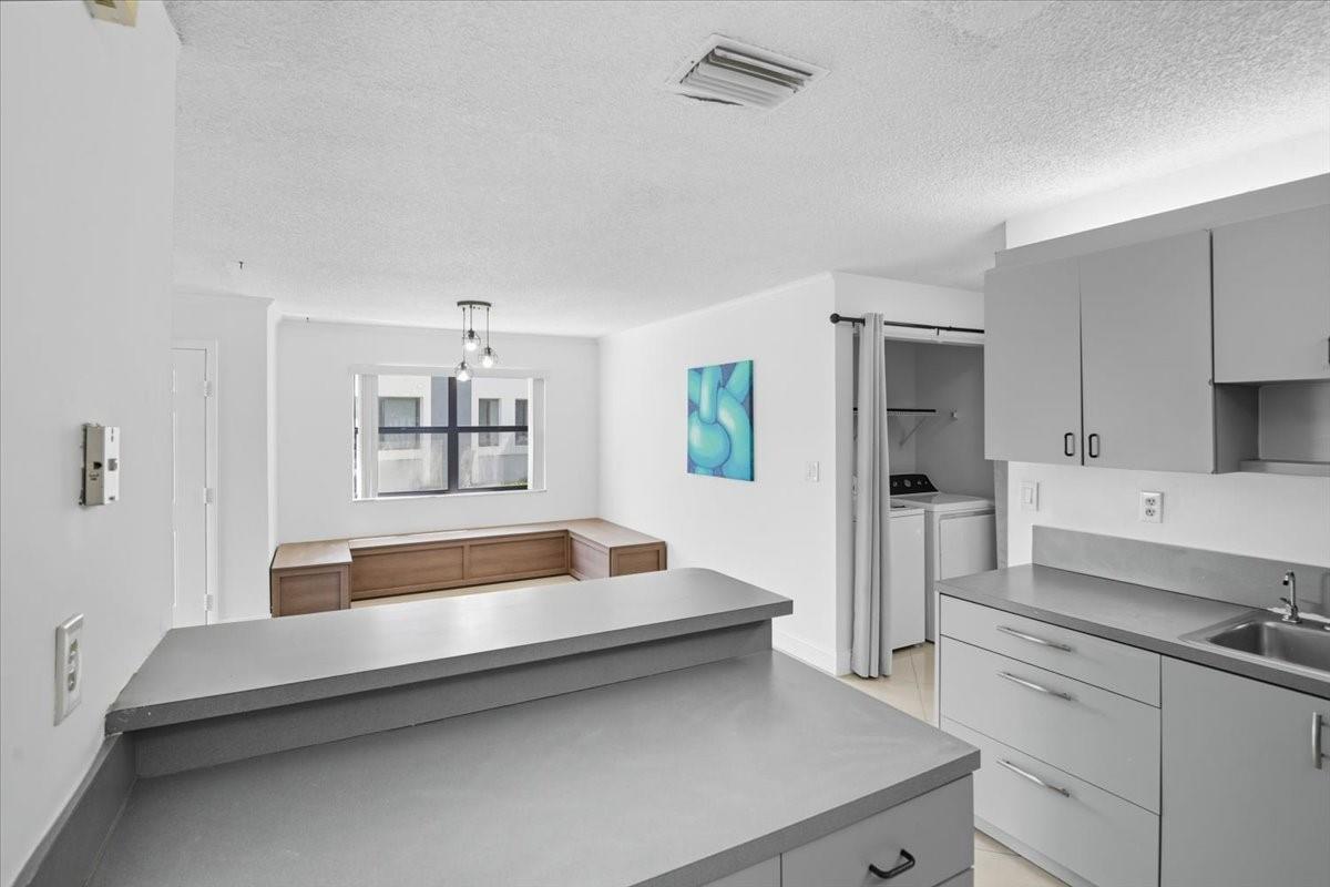 REDBRIDGE - Residential Lease