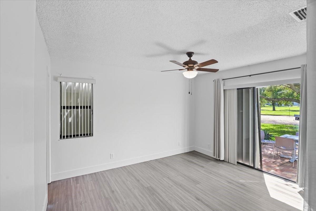 REDBRIDGE - Residential Lease