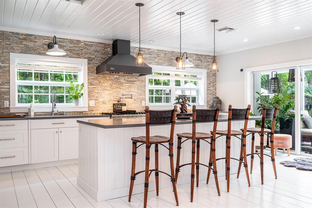 IDA LAKE TERRACE REPL - Residential