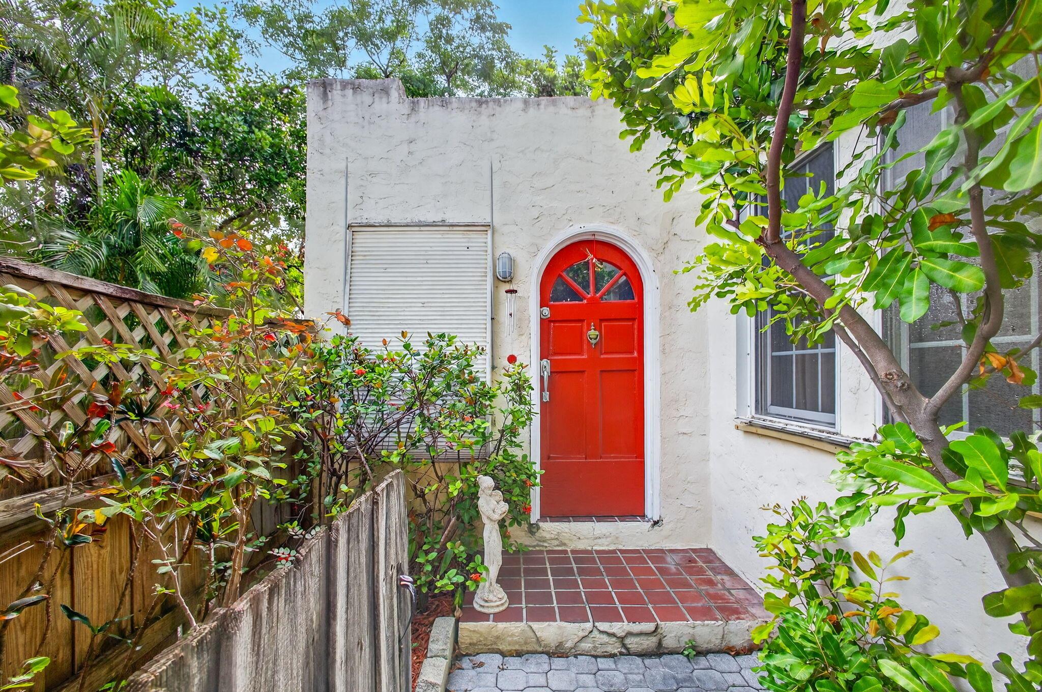 705 Lytle Street