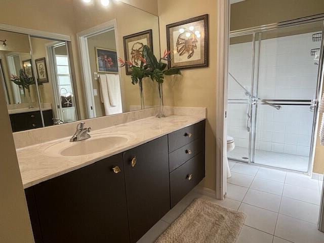 FLORAL LAKES - Residential Lease