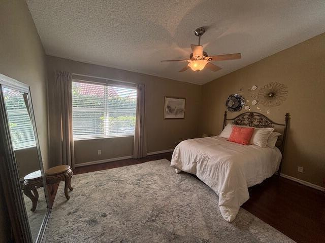 FLORAL LAKES - Residential Lease