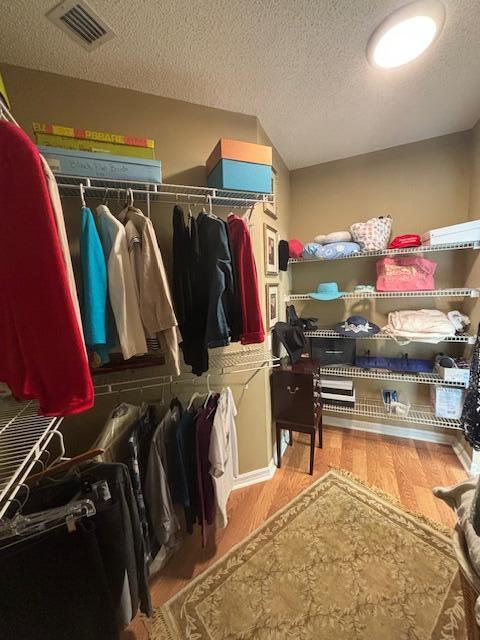 FLORAL LAKES - Residential Lease