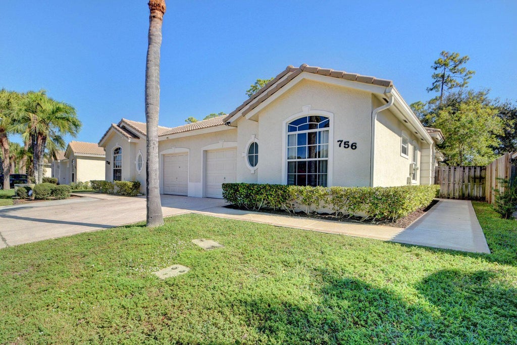 Photo of 756 Via Toscana, Wellington, FL 33414 (MLS # B26082299)