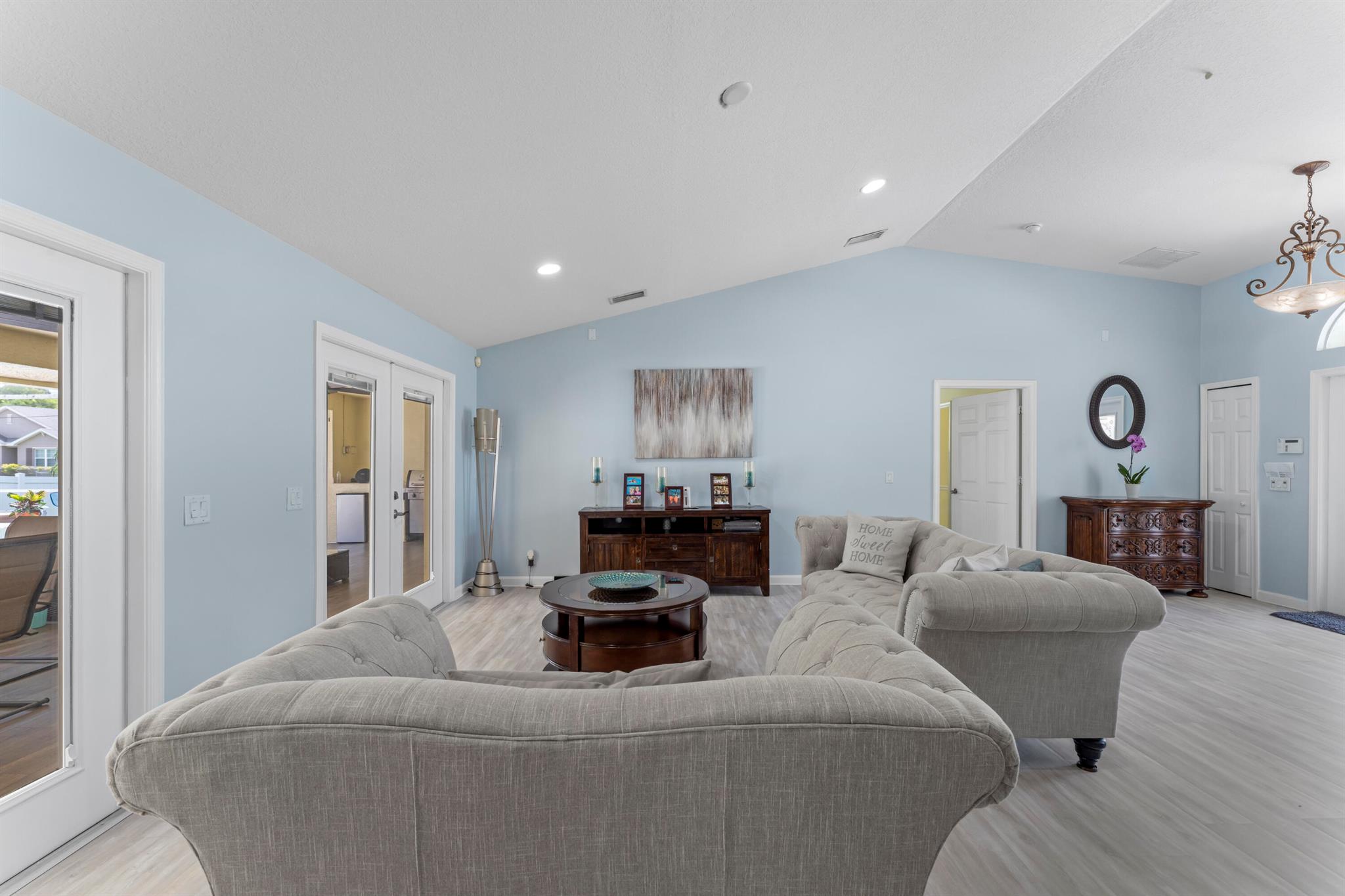 PORT ST LUCIE SECTION 17 - Residential