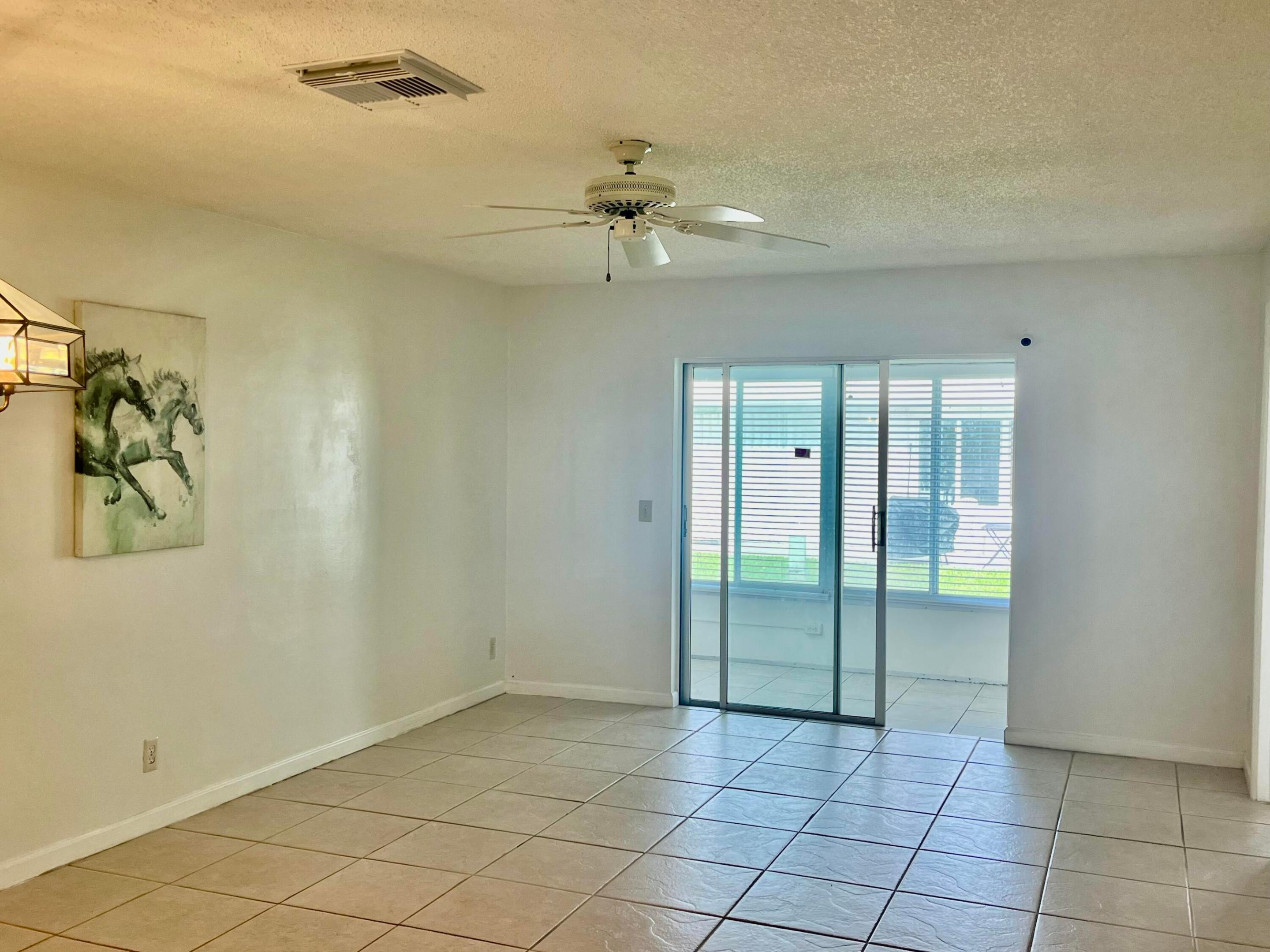 LEISURE LAKE CIRCLE CONDO - Residential Lease
