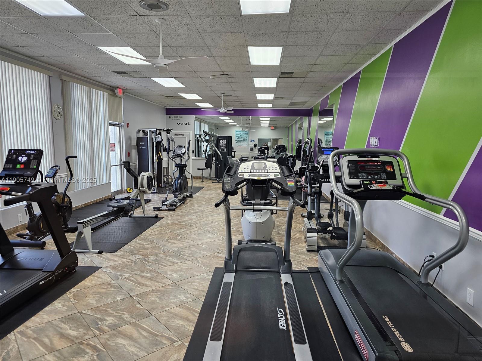 LEISURE LAKE CIRCLE CONDO - Residential Lease