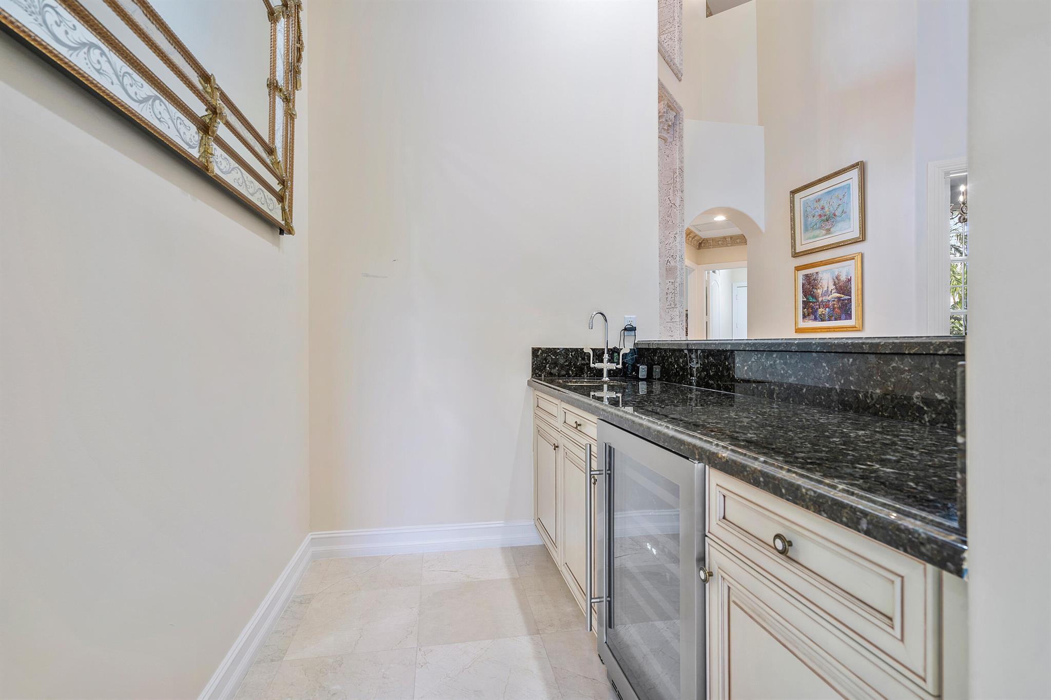 Mizner Country Club - Residential