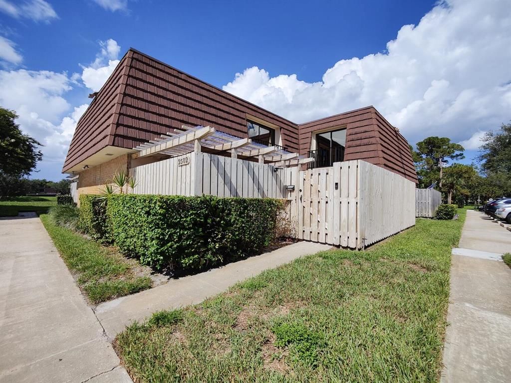 Photo of 2502 25th Lane, Palm Beach Gardens, FL 33418 (MLS # R10728602)