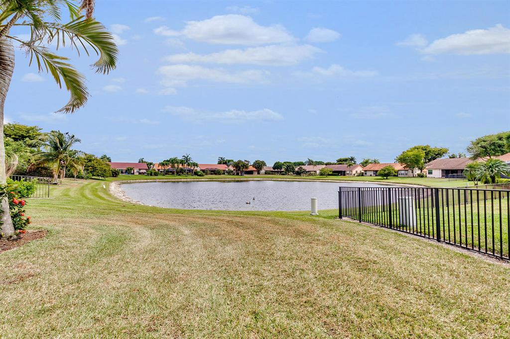 LAKES OF SHERBROOKE PH 8 - Residential