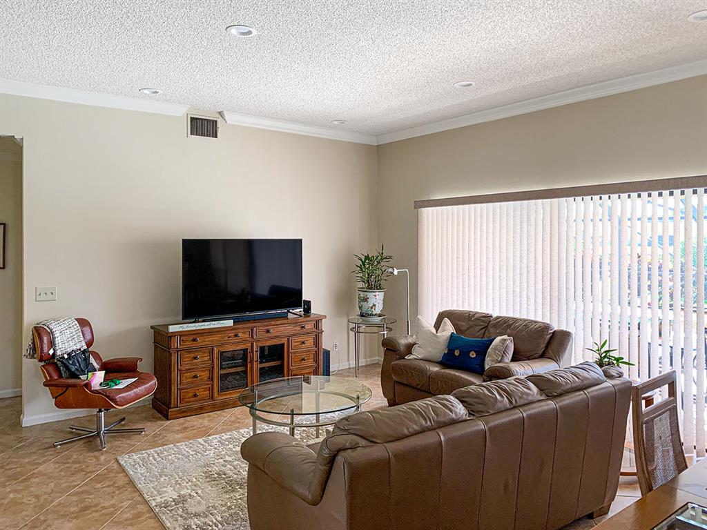 LAKES OF SHERBROOKE PH 8 - Residential