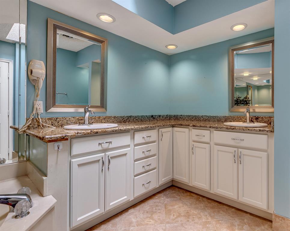 LAKES OF SHERBROOKE PH 8 - Residential