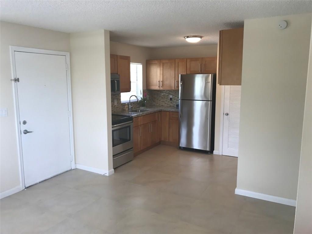 Village Park at Oakland - Residential