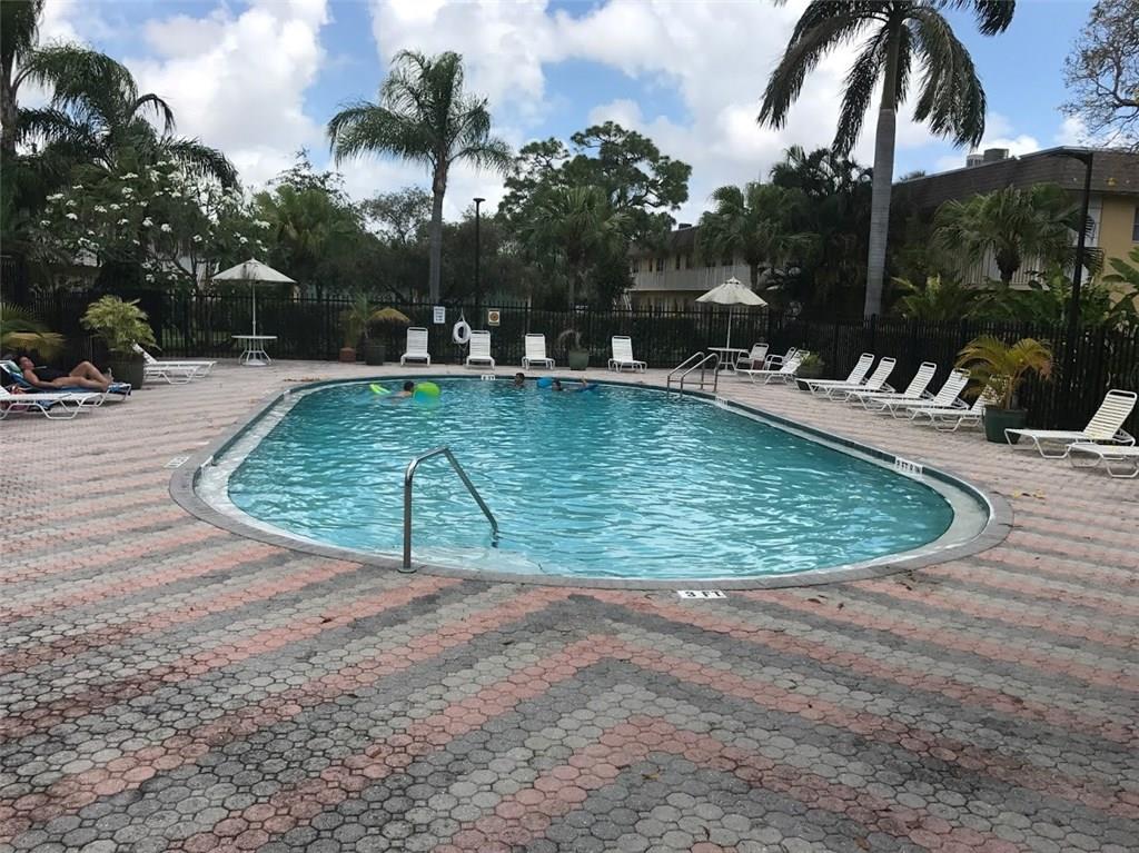 Village Park at Oakland - Residential