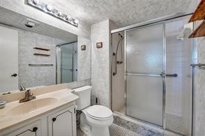 HOLLYBROOK GOLF AND TENNI - Residential