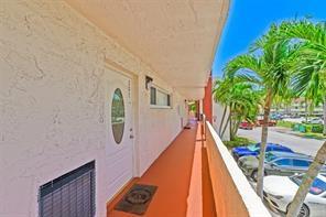 HOLLYBROOK GOLF AND TENNI - Residential