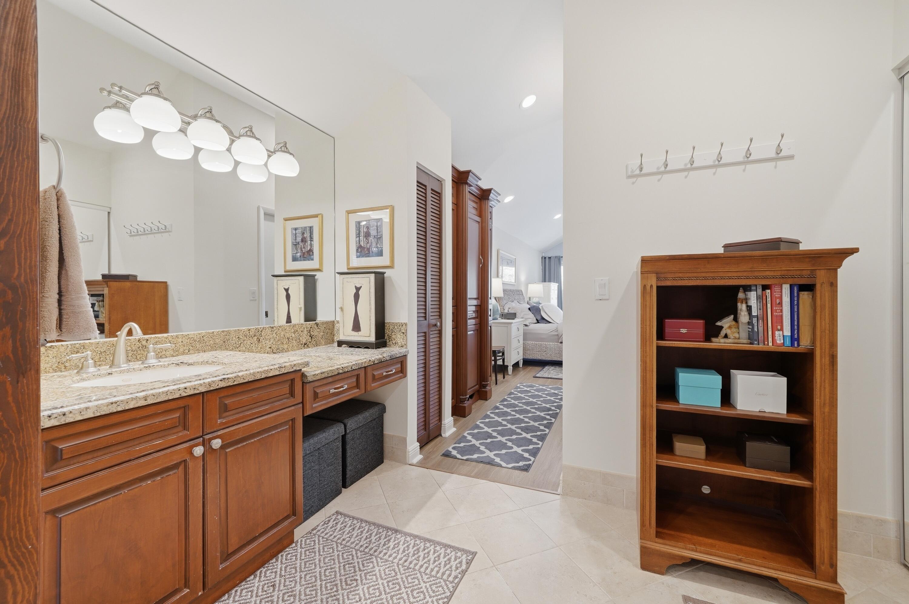 L AMBIANCE OF VIA VERDE - Residential
