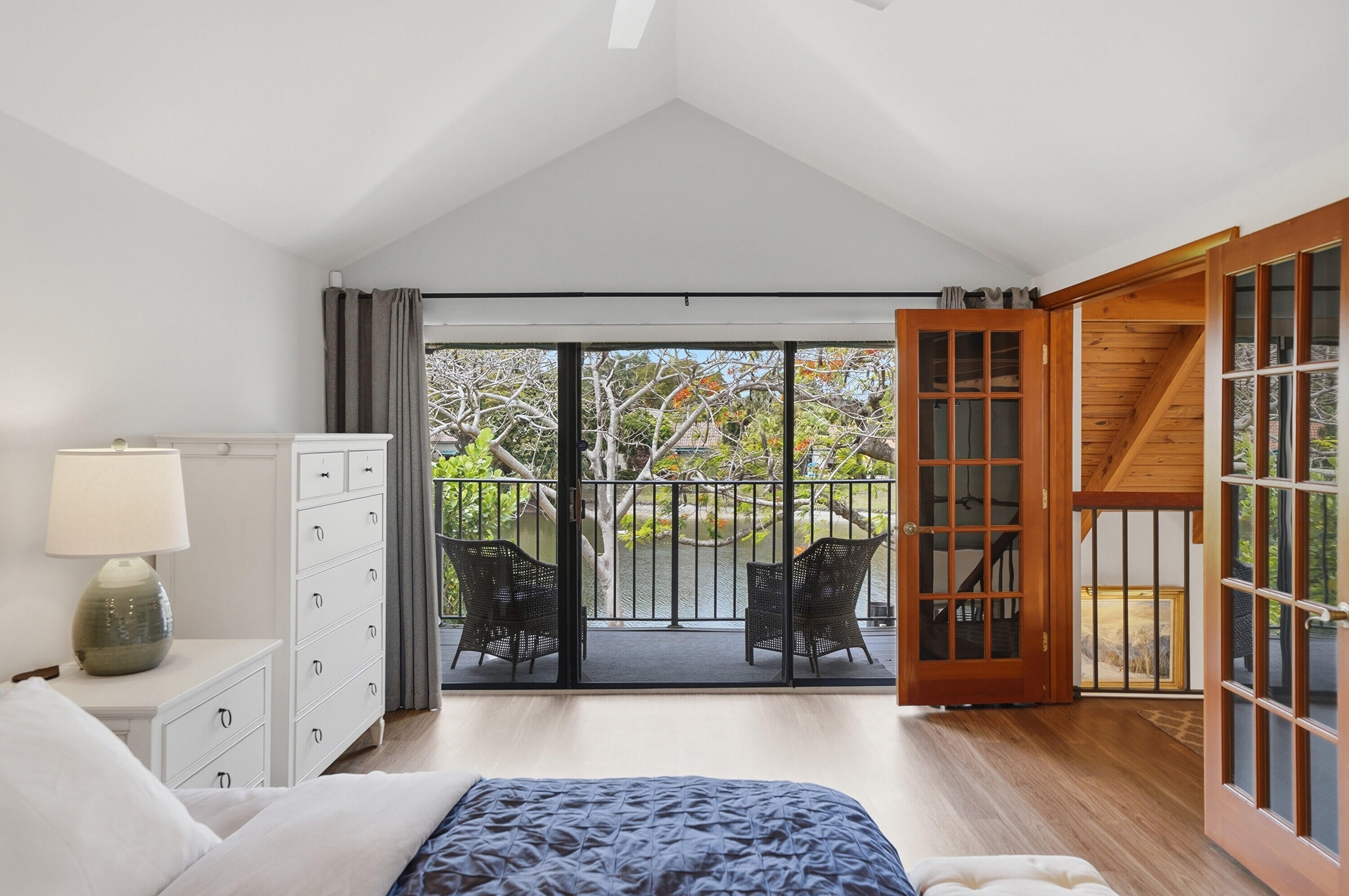 L AMBIANCE OF VIA VERDE - Residential