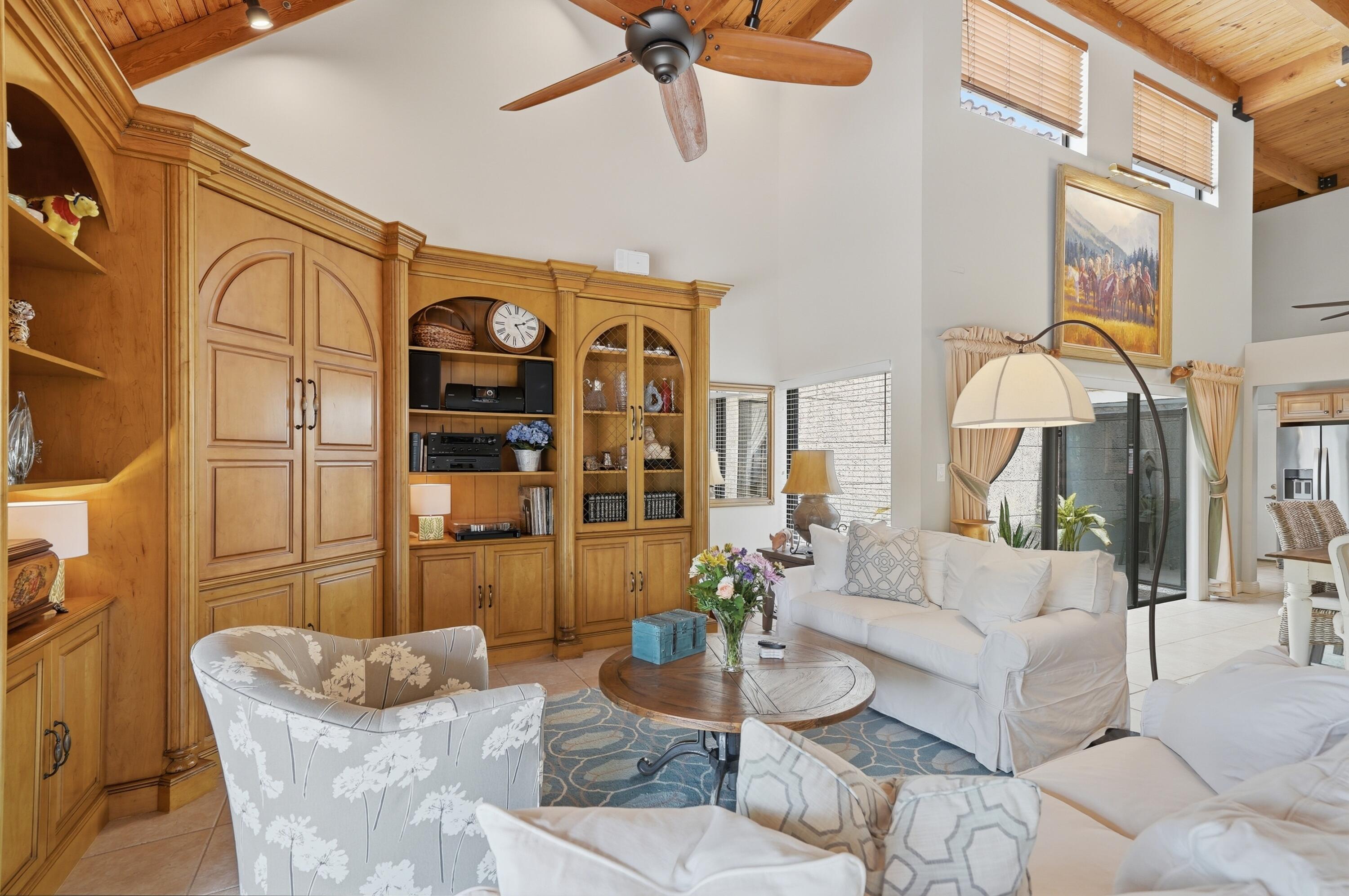 L AMBIANCE OF VIA VERDE - Residential