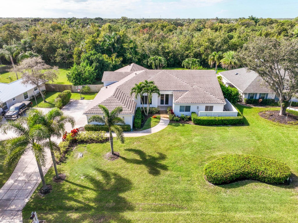 Photo of 6398 Wood Lake Road, Jupiter, FL 33458 (MLS # R11136931)