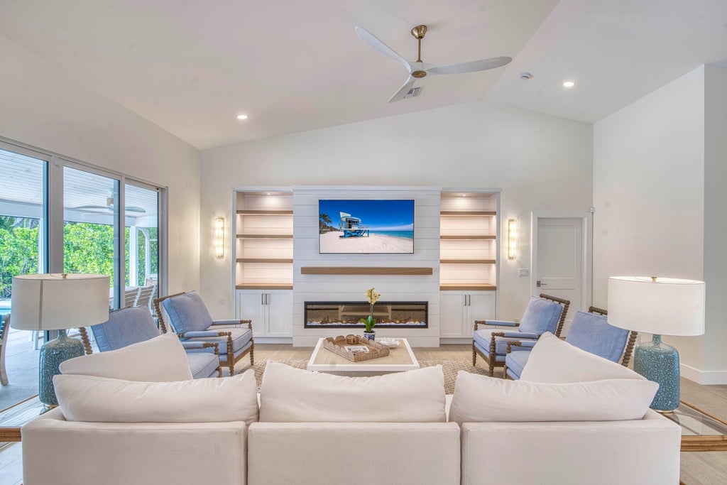 Photo of 6398 Wood Lake Road, Jupiter, FL 33458 (MLS # R11136931)