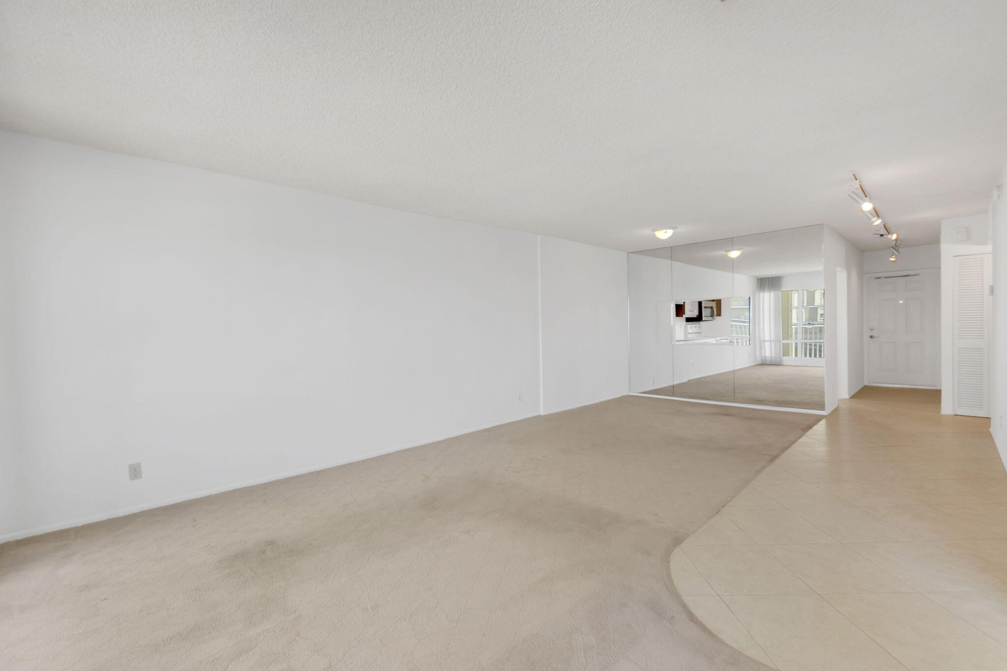 ADMIRALTY TOWERS CONDOMINIUM - Residential