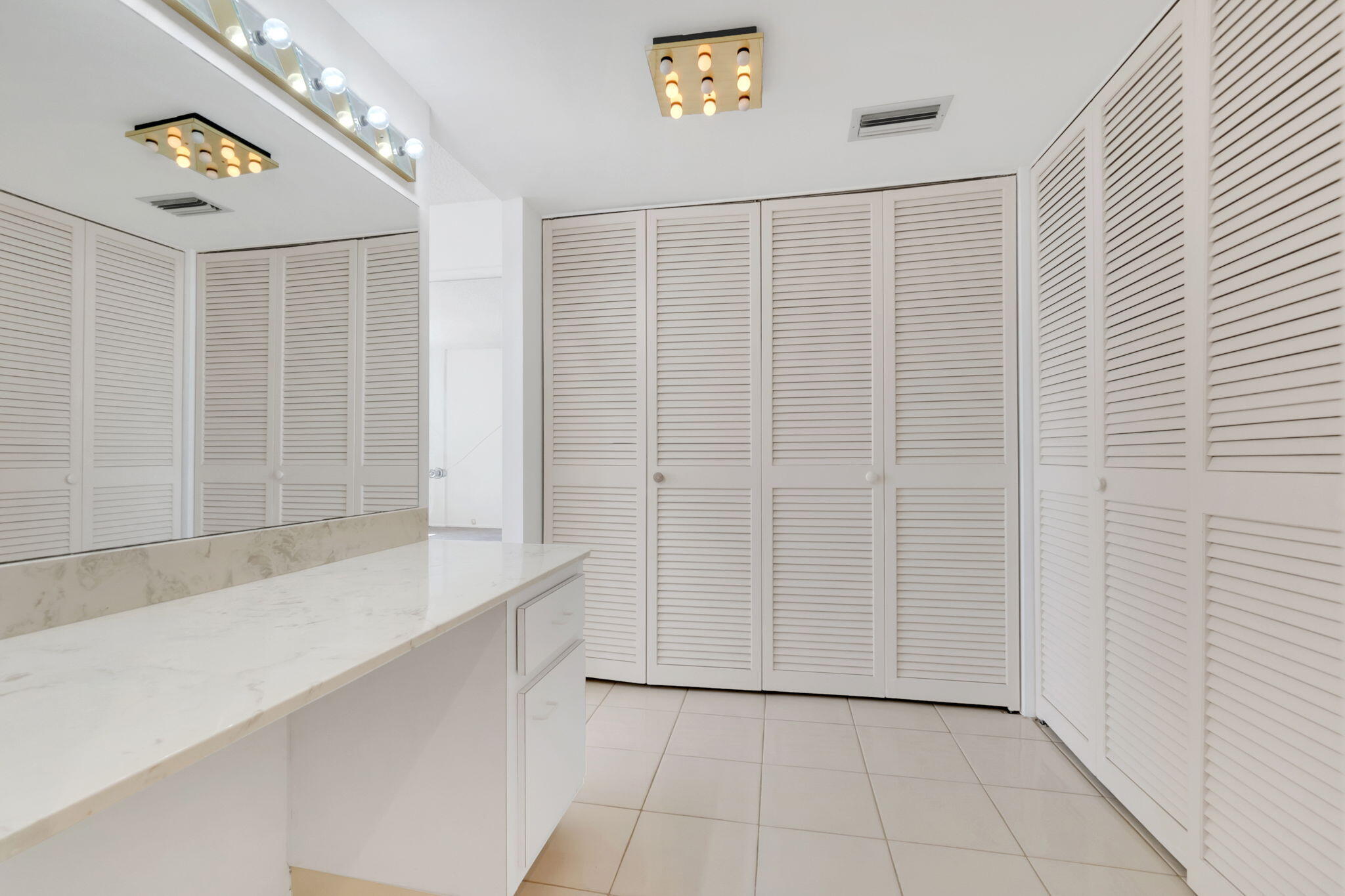 ADMIRALTY TOWERS CONDOMINIUM - Residential