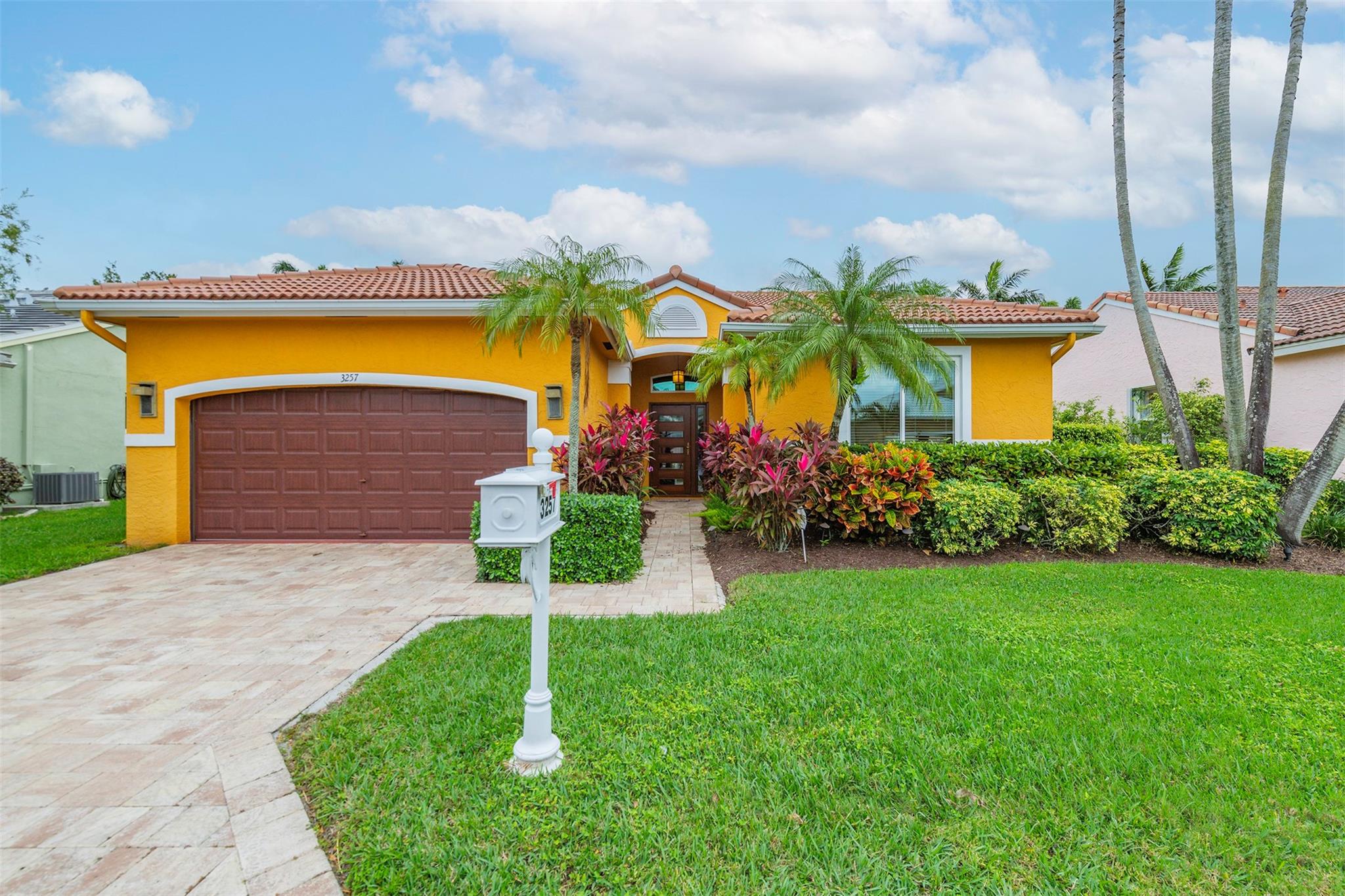 LAKE POINTE ESTATES - Residential