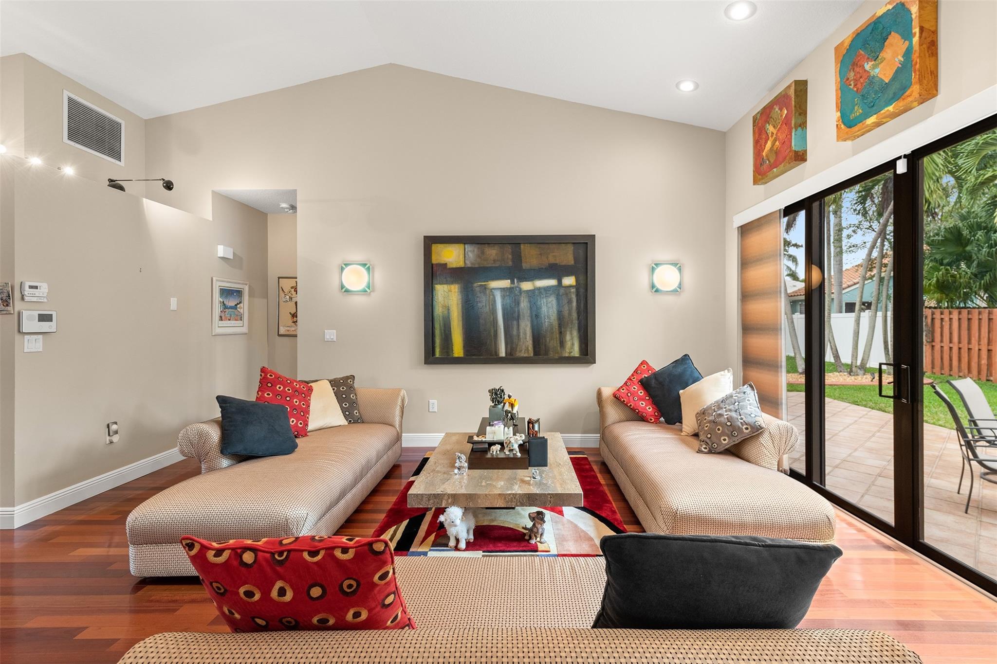 LAKE POINTE ESTATES - Residential