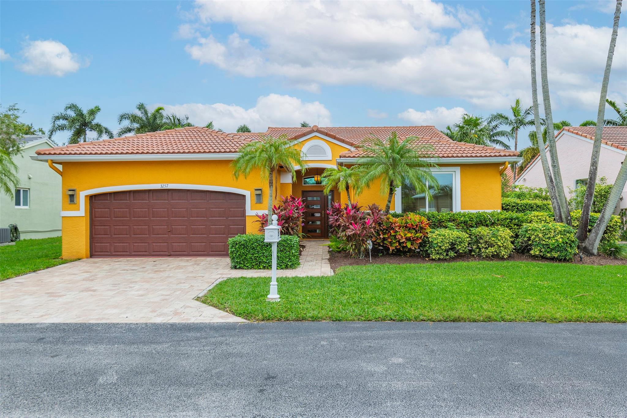 LAKE POINTE ESTATES - Residential