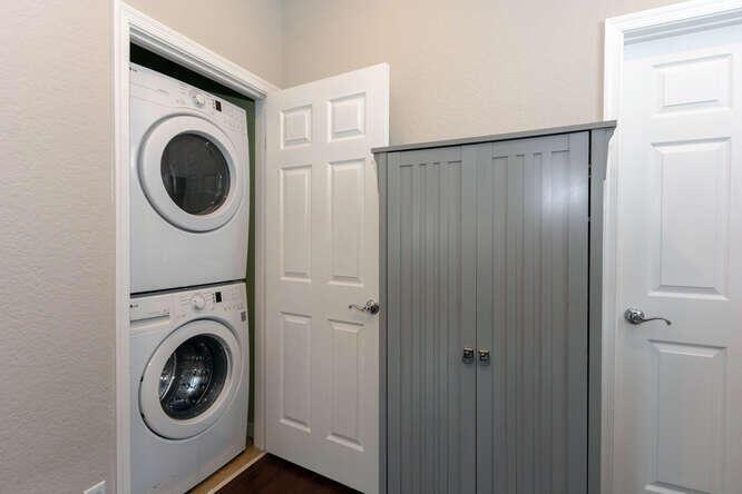 GREENWICH - Residential