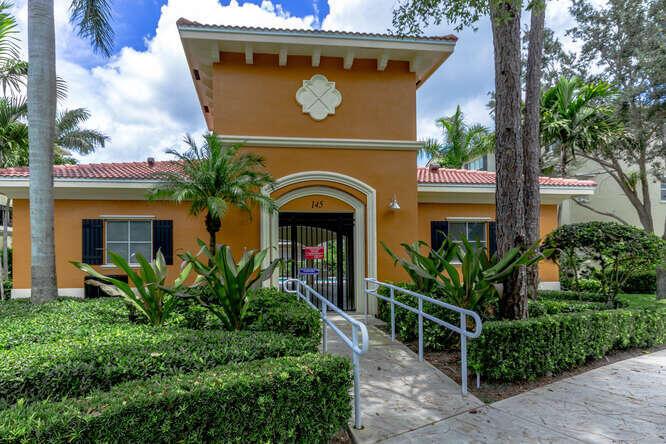 GREENWICH - Residential