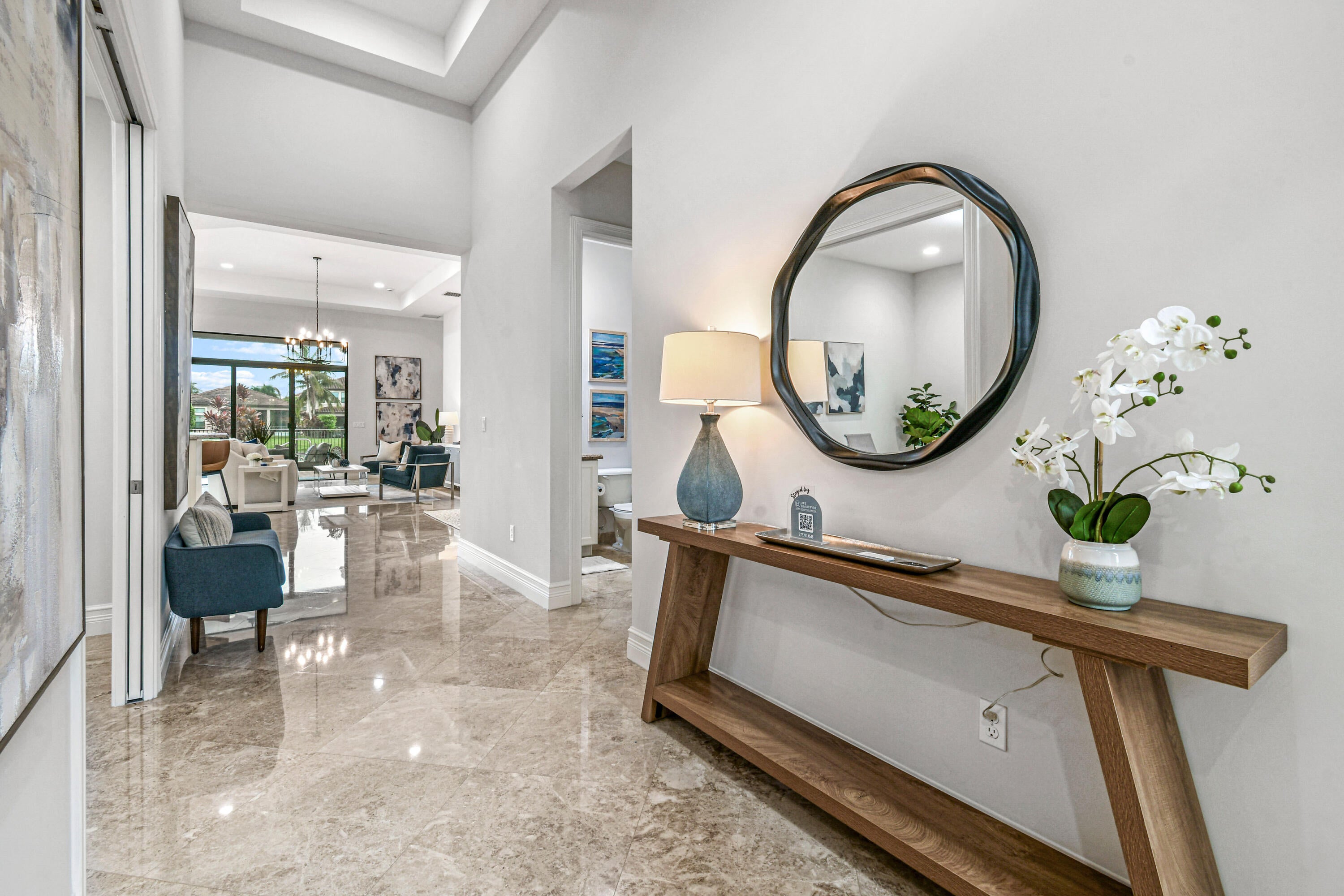 9512 Eden Roc Court, Delray Beach, FL, 33446/$1,500,000 3 9512 Eden Roc Court